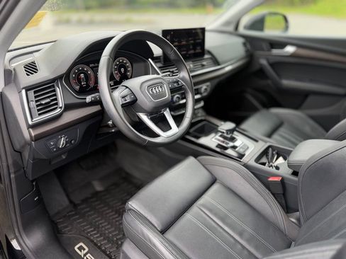 Used 2023 Audi Q5 2.0T Premium Plus w/ Premium Plus Package AWD/4WD image 14