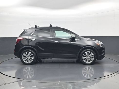Used 2020 Buick Encore Preferred w/ Safety Package FWD image 4