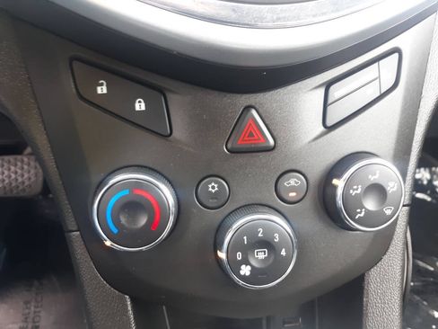 Used 2017 Chevrolet Sonic LT FWD image 19