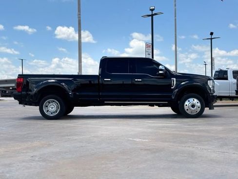 Used 2021 Ford F450 Platinum w/ FX4 Off-Road Package AWD/4WD image 7