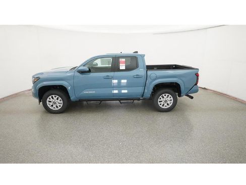 New 2026 Toyota Tacoma SR5 image 3