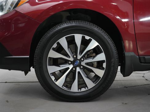 Used 2017 Subaru Outback 3.6R Limited image 31