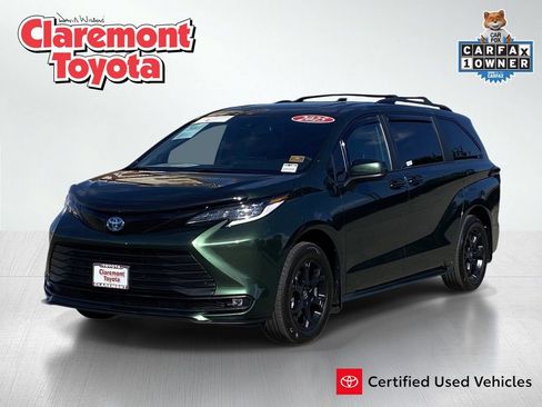 Certified 2025 Toyota Sienna XLE Woodland Edition image 1