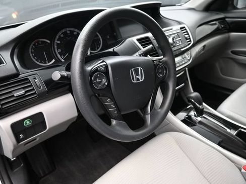 Used 2017 Honda Accord LX image 18