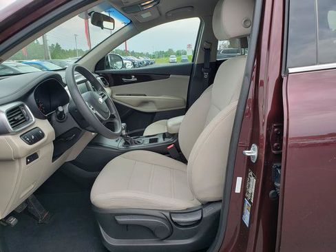 Used 2019 Kia Sorento AWD image 10
