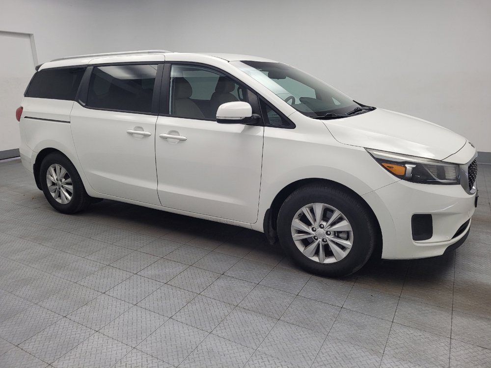 Used 2016 Kia Sedona LX w/ LX Convenience Package FWD image 11