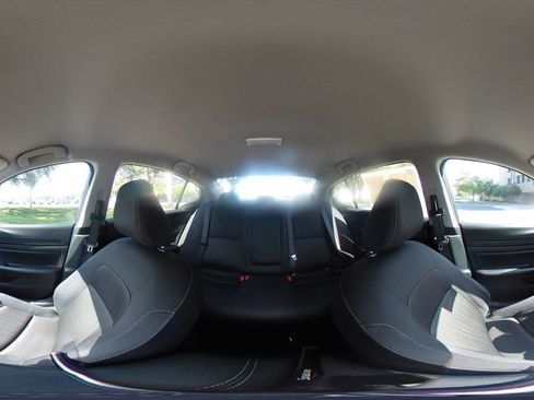 Used 2025 Nissan Altima 2.5 SV FWD image 37
