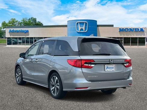 Certified 2023 Honda Odyssey Touring image 5