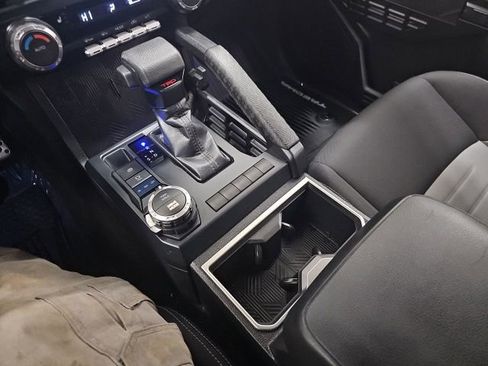 Used 2025 Toyota Tacoma TRD Sport image 22