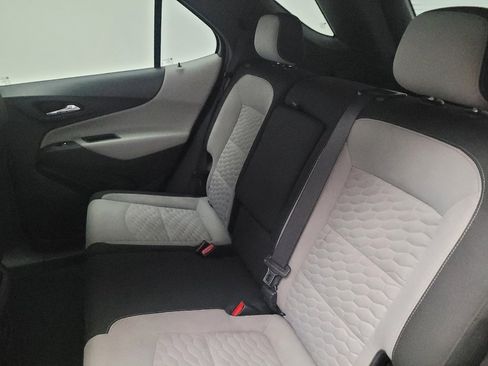Used 2021 Chevrolet Equinox LT FWD image 18