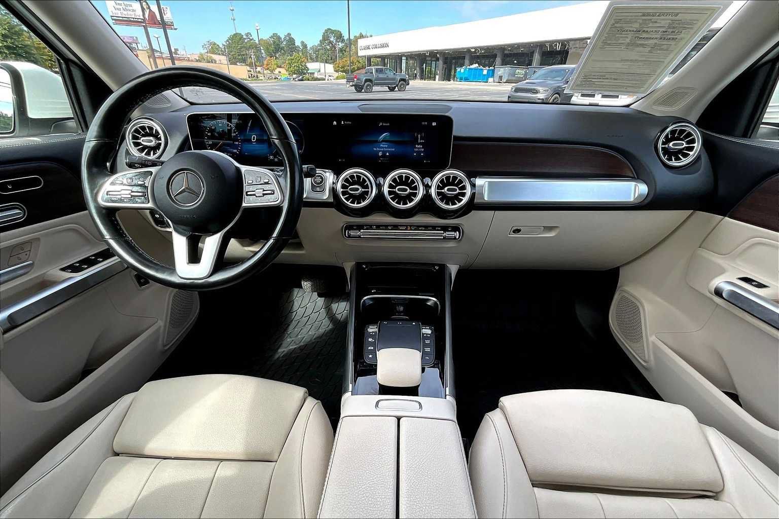 Used 2021 Mercedes-Benz GLB 250 4MATIC image 16