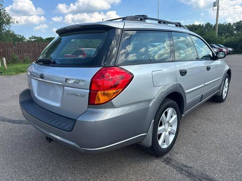 Used 2007 Subaru Outback 2.5i w/ Popular Equipment Group 2A AWD/4WD image 5