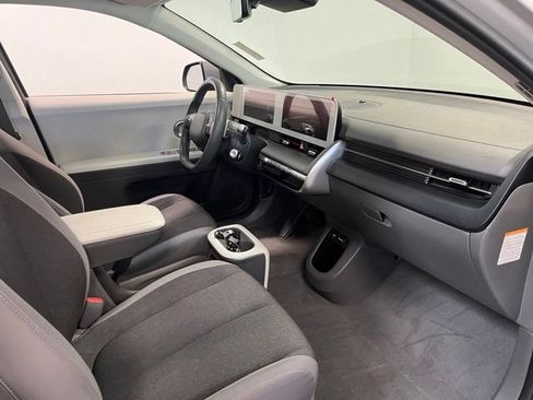 Used 2024 Hyundai Ioniq 5 SEL RWD image 11