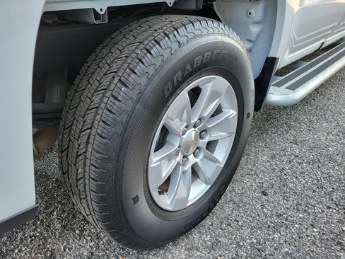 Used 2025 Chevrolet Silverado 1500 W/T RWD image 26