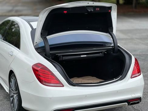Used 2017 Mercedes-Benz S 550 Sedan image 44