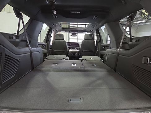 New 2026 Chevrolet Suburban RST w/ Comfort Package image 40