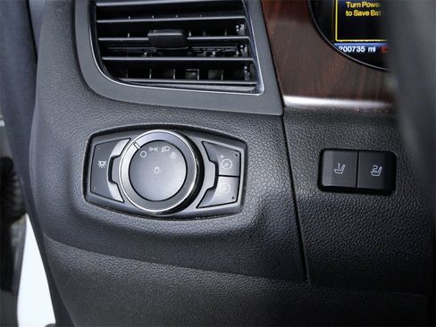 Used 2013 Ford Edge Limited image 23