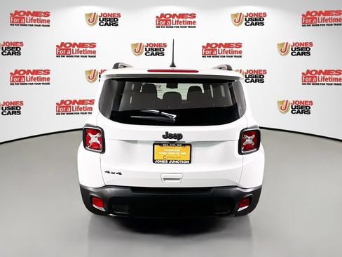 Used 2021 Jeep Renegade Latitude AWD/4WD image 14