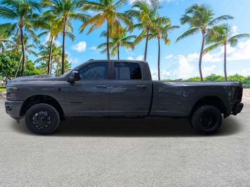 New 2026 RAM 3500 Laramie AWD/4WD image 6