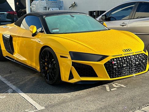 Used 2020 Audi R8 V10 w/ Carbon Exterior Package image 10