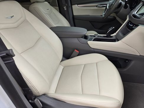 Used 2023 Cadillac XT5 Premium Luxury AWD/4WD image 12