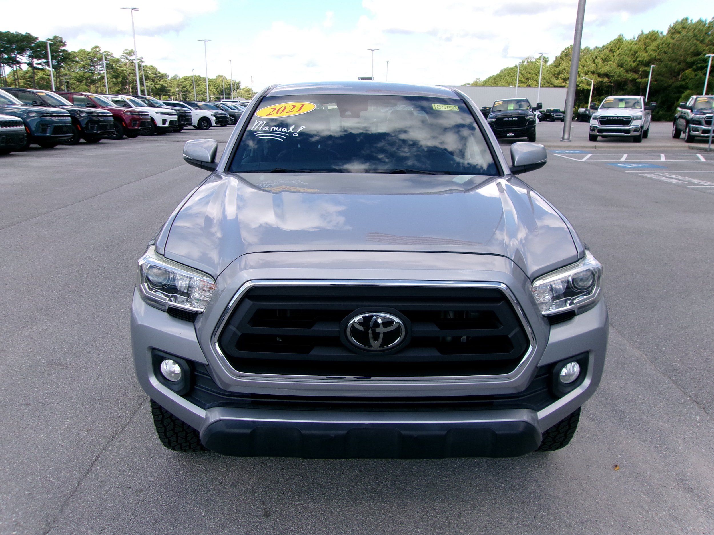 Used 2021 Toyota Tacoma TRD Off-Road w/ Technology Package AWD/4WD image 6