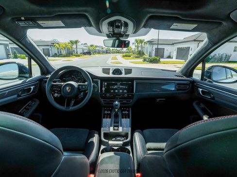 Used 2024 Porsche Macan GTS image 64