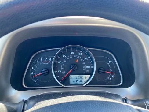 Used 2013 Toyota RAV4 XLE AWD/4WD image 18