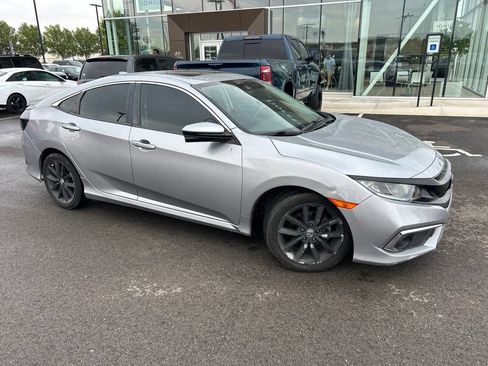 Used 2020 Honda Civic EX image 4