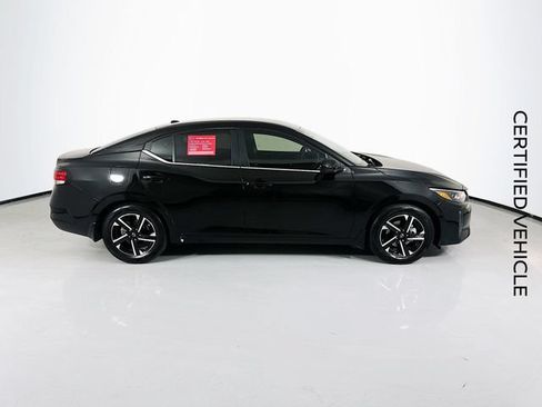 Certified 2025 Nissan Sentra SV FWD image 10
