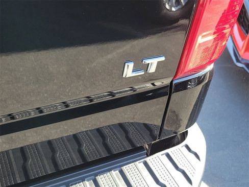 Used 2025 Chevrolet Silverado 1500 LT image 24