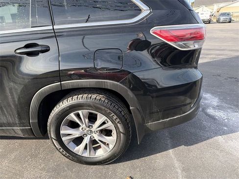 Used 2016 Toyota Highlander Plus image 7