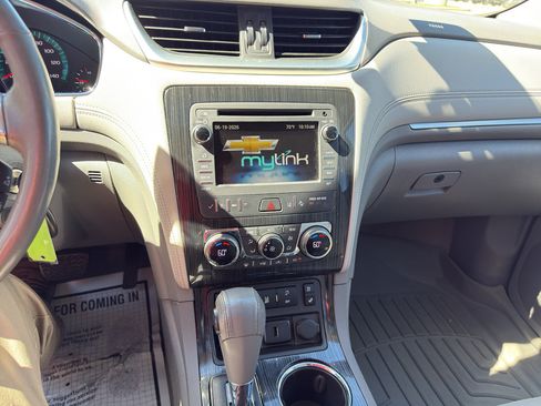 Used 2016 Chevrolet Traverse LTZ FWD image 19