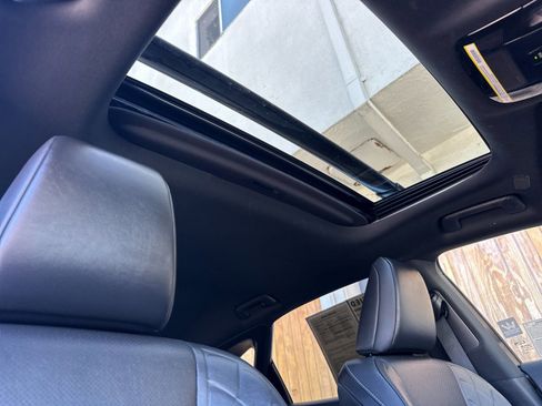 Used 2025 Lexus RX 350h w/ Convenience Package AWD/4WD image 19