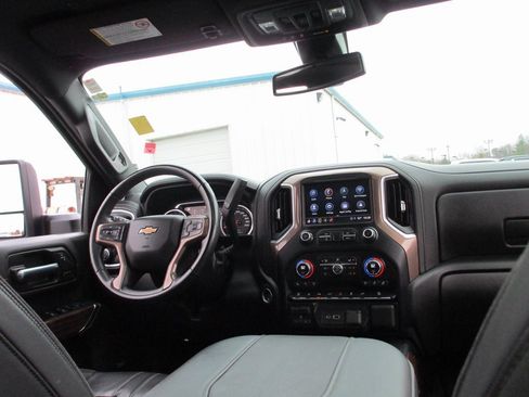 Used 2023 Chevrolet Silverado 2500 High Country image 25