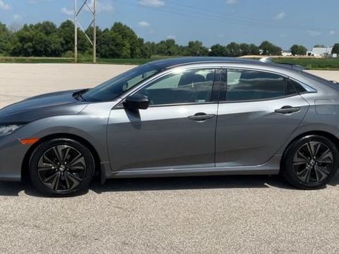 Used 2019 Honda Civic EX image 5