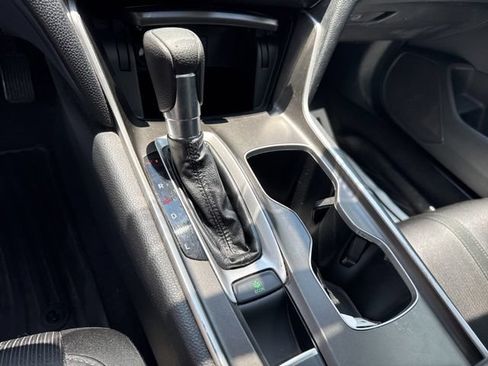 Used 2019 Honda Accord EX image 12
