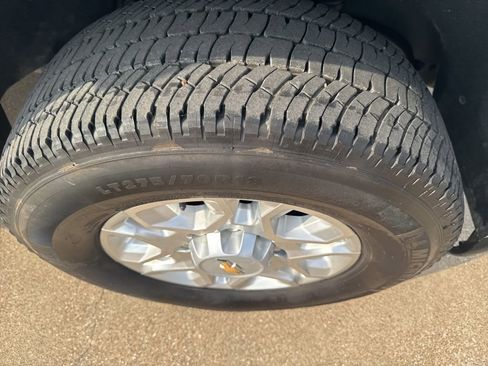 Used 2023 Chevrolet Silverado 2500 LT image 8