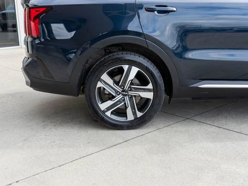 Used 2023 Kia Sorento EX image 34