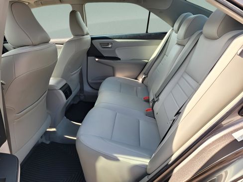 Used 2017 Toyota Camry XLE image 13