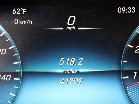 Used 2022 Mercedes-Benz GLC 300 4MATIC image 27