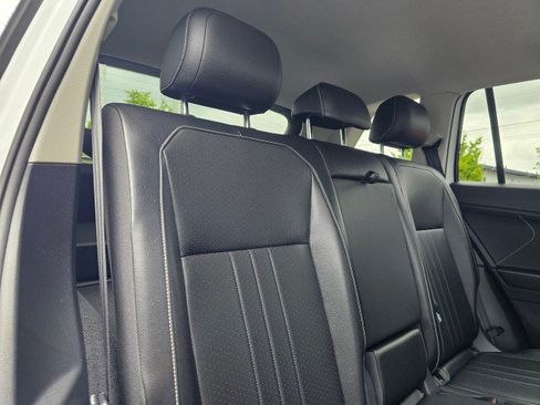 Certified 2022 Volkswagen Tiguan SE AWD/4WD image 14