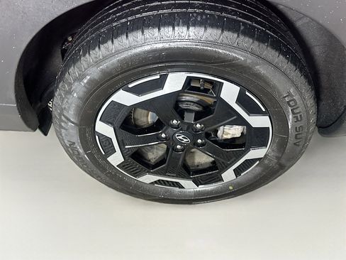 Used 2025 Hyundai Santa Fe SEL image 11