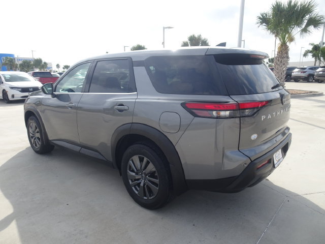 Used 2024 Nissan Pathfinder S FWD image 6