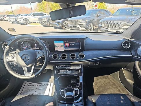 Used 2017 Mercedes-Benz E 300 image 34