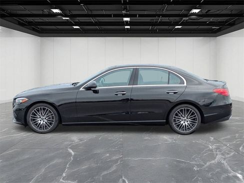 Used 2024 Mercedes-Benz C 300 4MATIC Sedan image 2