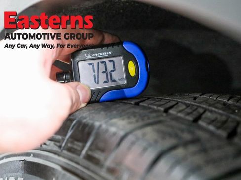 Used 2022 Ford Escape SE w/ Cold Weather Package image 24