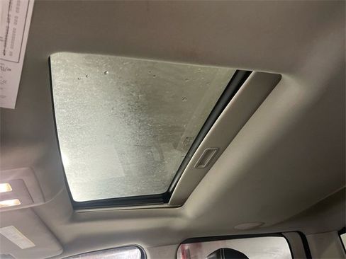 Used 2014 RAM 1500 Laramie w/ Convenience Group image 22