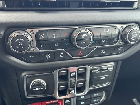 New 2026 Jeep Gladiator Mojave AWD/4WD image 19