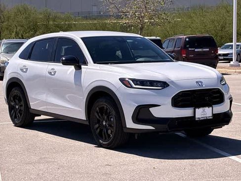 Certified 2026 Honda HR-V Sport image 8